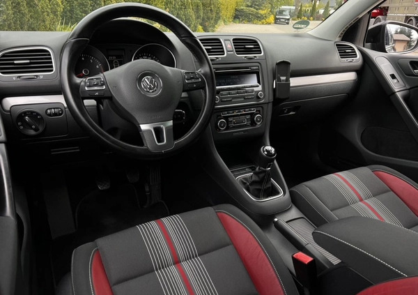 Volkswagen Golf cena 26900 przebieg: 152000, rok produkcji 2012 z Garwolin małe 379